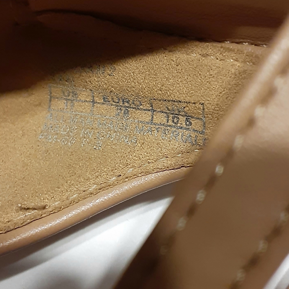 Michael Kors Maryam Girls Flat Shoes - Picture 6 of 8